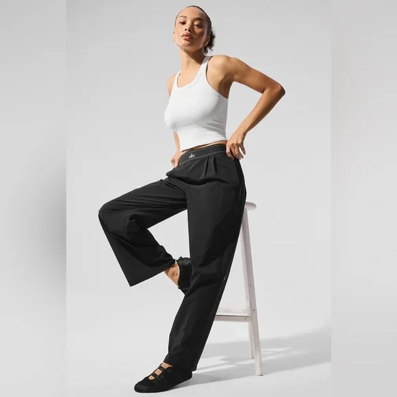 ALO Goddess Ribbed Go-To Tank - Picture 4 of 10